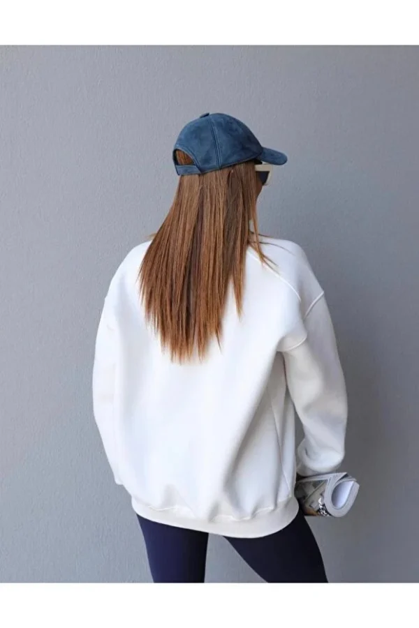 Women's Oversize Sweatshirt with Embroidery Details – 1979 New York Teddy Bear Pattern, White