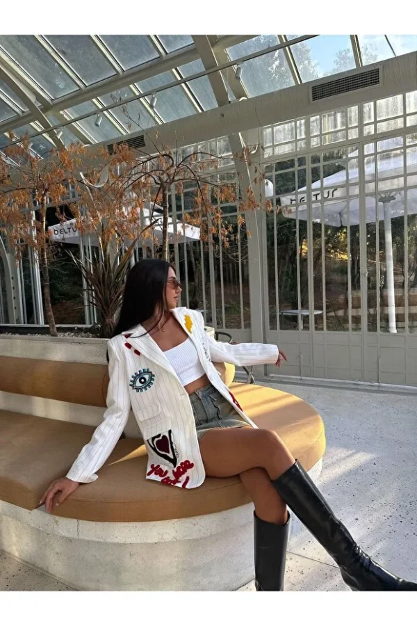 Embroidered Detailed Blazer Jacket