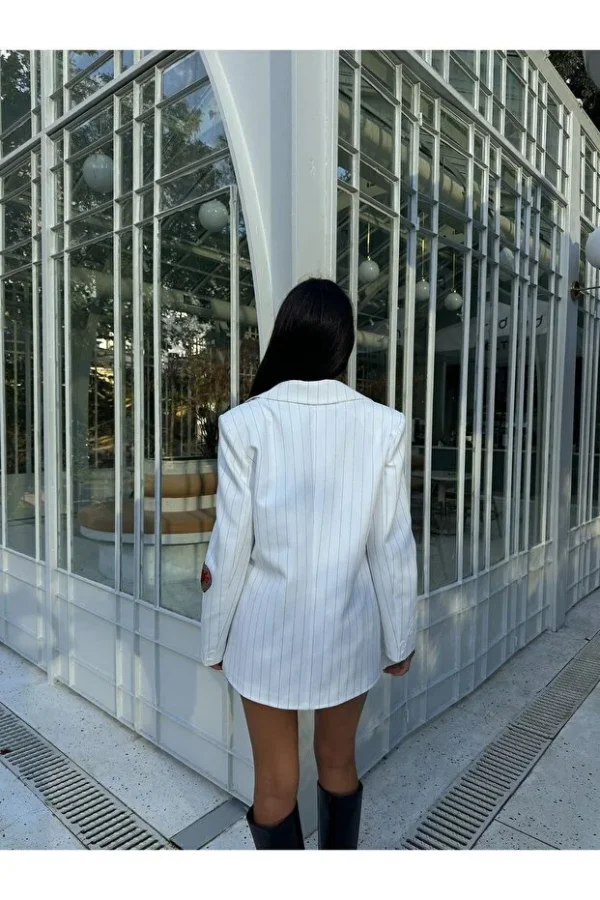 Embroidered Detailed Blazer Jacket