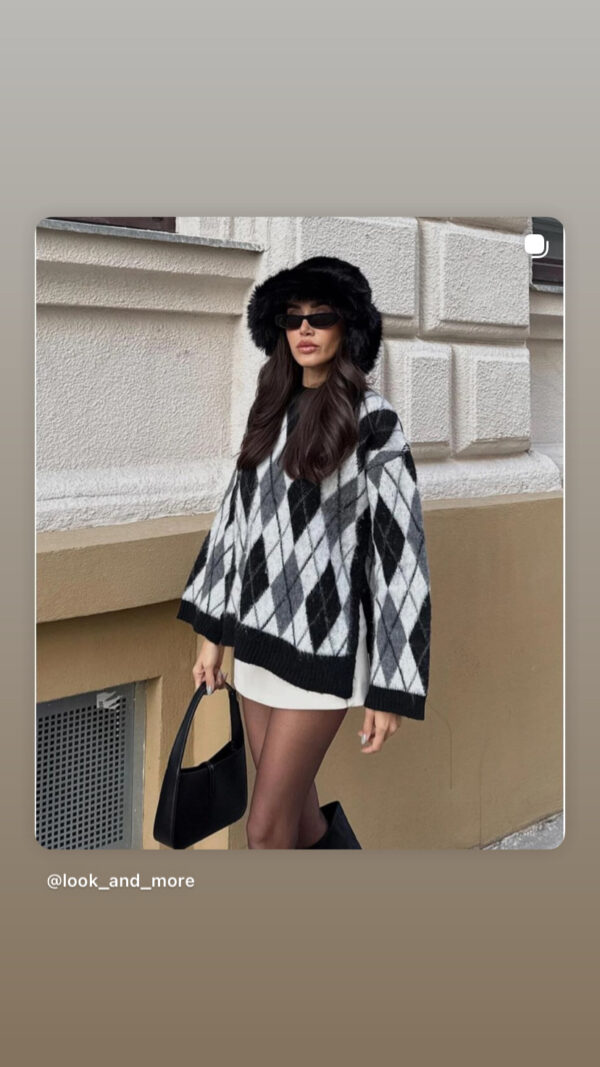 Black Side Slit Baklava Sweater with Brushed Fleece Fabric