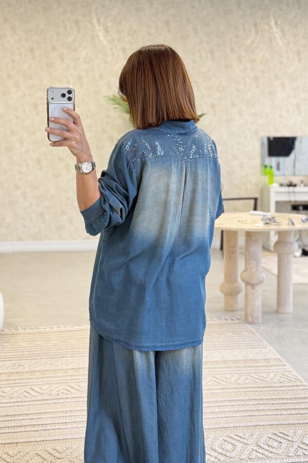 Distressed-look Tencel denim shirt with sequins on the front and back, blue color.